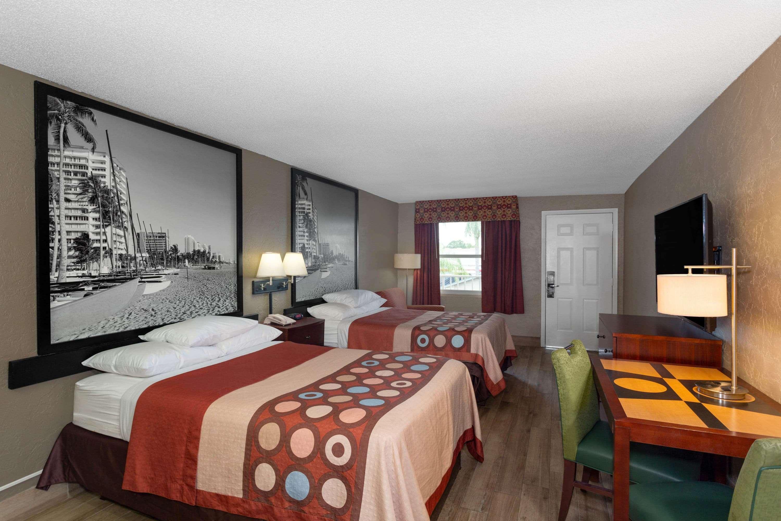 Super 8 By Wyndham Bradenton Sarasota Area Motel Exterior photo