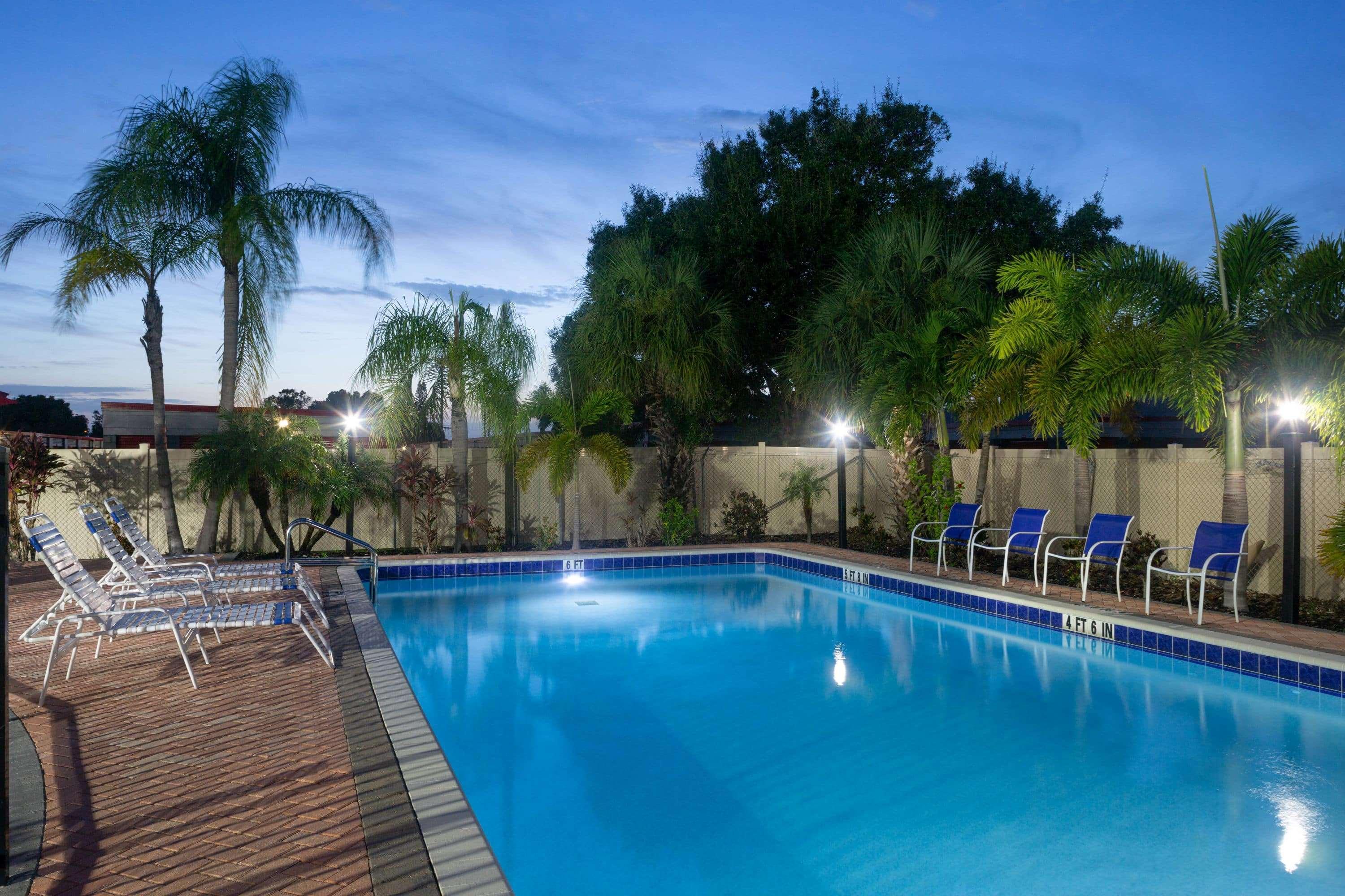 Super 8 By Wyndham Bradenton Sarasota Area Motel Exterior photo